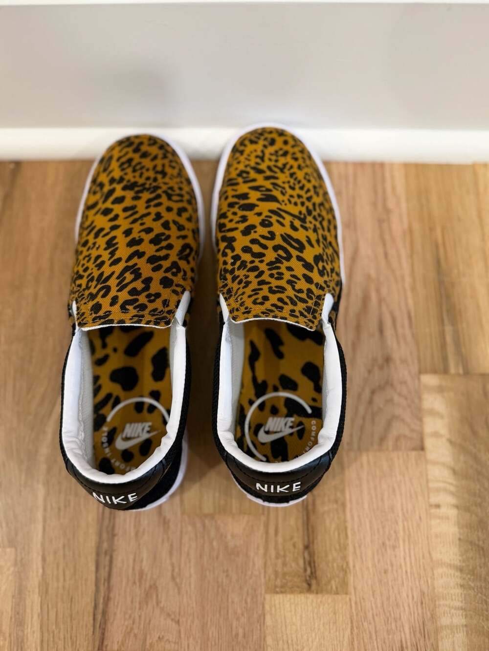 Nike Court Legacy Slip-On Women's Cheetah Leopard Print Canvas Sneakers DJ5938-0